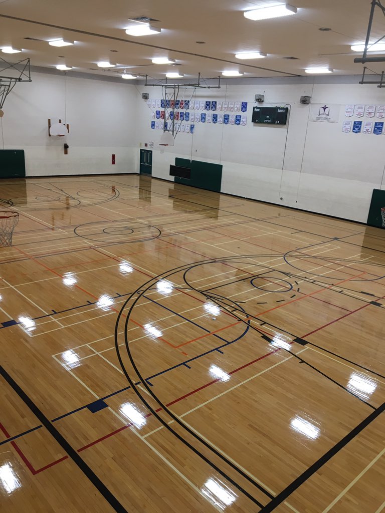 FisherSummit's tweet photo. Starting off 2019 with a fresh new look! 👀 Ooooohhhh shiny! Thank you to our custodial team on a great job! #freshfloor #squeakyshoes https://t.co/9o0ARzWoG1