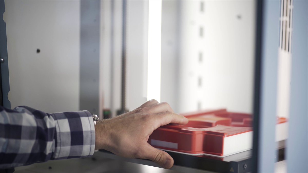 3DGence's tweet image. The use of #industrial3Dprinter – 3DGence INDUSTRY F340 enabled polish company from the plastics industry to reduce the time of #prototyping the #transportcontainer from a few weeks to a few days!