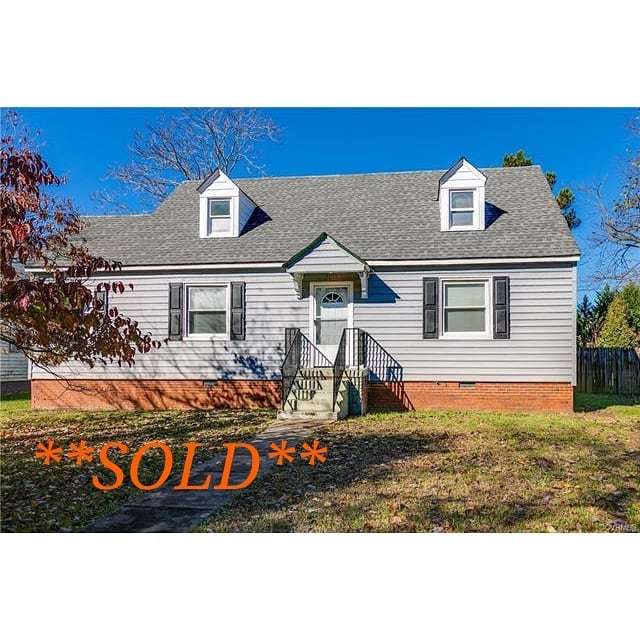 RhondaHowlett's tweet image. Congratulations to our sellers and close friends who handed over the keys to the new owners on Friday! What an exciting way to start 2019, sold one property and closing on your new home today! #twodeals #listandbuywithclocktowerrealtygroup #sold #newpurc… bit.ly/2AzNxw1