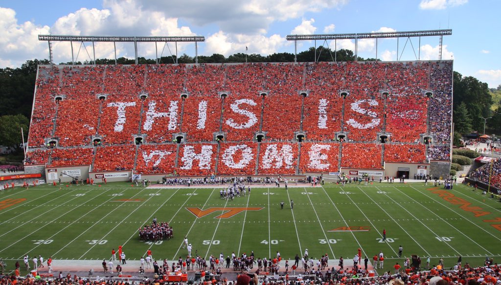 SCHEDULE ALERT 🚨 

Tech adds Rhode Island to 2019 home slate as seventh opponent. 

DETAILS ⤵️
vthoki.es/URI-19 

#Hokies 🦃