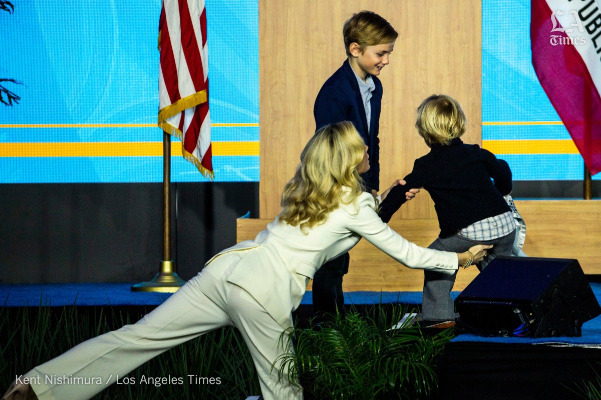 kentnish's tweet photo. Young Dutch clearly stole the show. Today, #GavinNewsom was sworn in as the 40th Governor of the State of California. #CAPolitics #CAInauguration https://t.co/0LGr3dR477