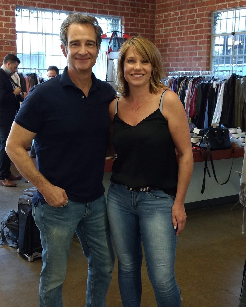 Just saw first airing of <a href="/indeed/">Indeed</a> #Commercial with <a href="/CommercialJones/">CJ</a> on <a href="/ESPNCFB/">ESPN College Football</a> #NationalChampionship #commercialjones #tomjenkinsacts 🏈🌟🎭