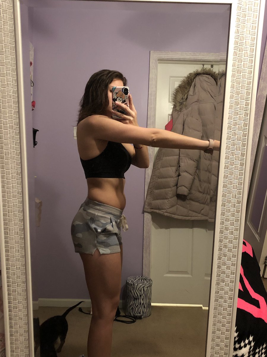 CaitlynnPascua's tweet photo. They say it takes 66 days to form a habit. Just started the #GraceFitGuide today #gymshark66 @Gymshark πͺπΌπ¦π https://t.co/w6TYikcXIx