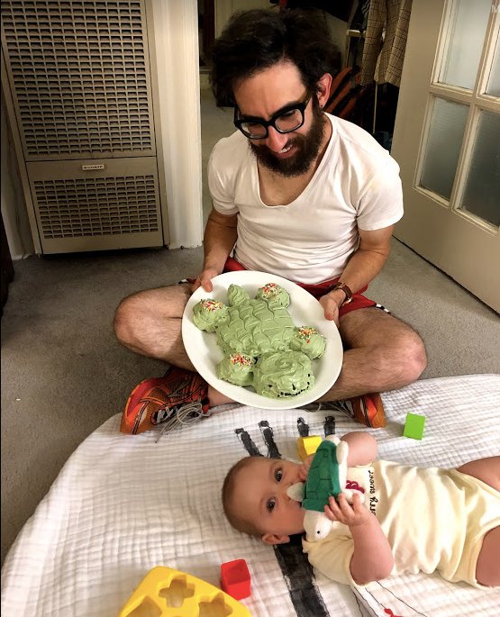 StyleforDorks's tweet photo. When I was 17, I wrote my first, horrible short story. 27 yrs later, @gabimoskowitz baked this scientifically accurate cake to celebrate my dream coming true -- Random House has acquired my first novel: Turtleboy. (Official title and pub date TBD). Slow and steady wins the race! https://t.co/RX6ijmzjr4