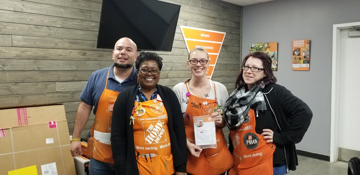 Staci receiving a Homer Badge for managing multiple departments last week! TAKING CARE OF OUR PEOPLE. #TEAMTRAMONTO