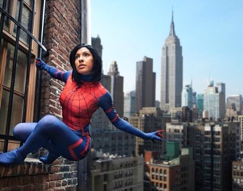 BrianaDeCoster's tweet image. #intothespiderverse won Best Animated Feature @goldenglobes!! I was not surprised one bit. I really hope it wins an Oscar as well 😄Thank you @dankcraze for this dope edit! Original photo by: @GeekStrongTV Suit made by: @zentaizone #cindymoon #spidersilk #silk #spiderman #marvel