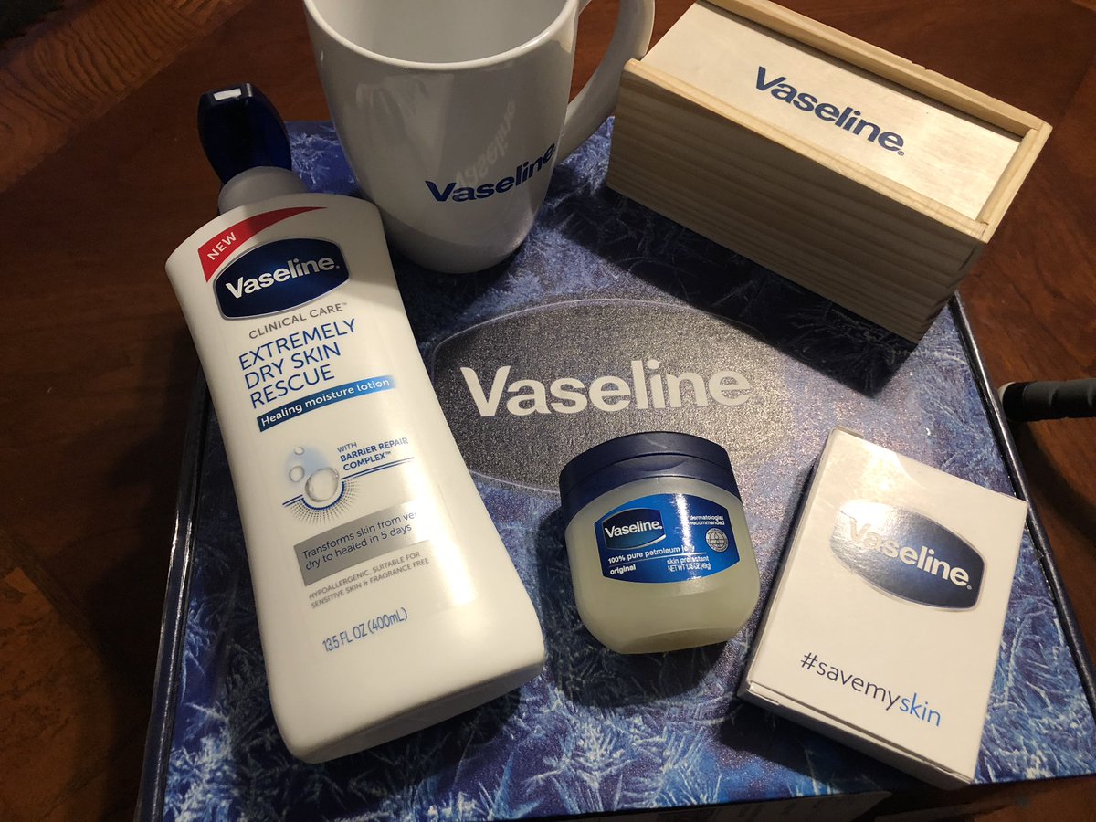 @gofooji thank you for the goodies from @VaselineBrand. A little late to post but 100% appreciated #dryskinrescue