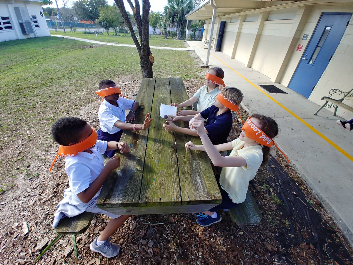 NHJOdyssey's tweet photo. Odyssey Teamwork Challenge:

Can you build something without being able to see?

There is more to teamwork than meets the eye 😉

#CountdowntoRegionals

@LarroqueTeach 
@DrNHJones https://t.co/fvi8XAds3d