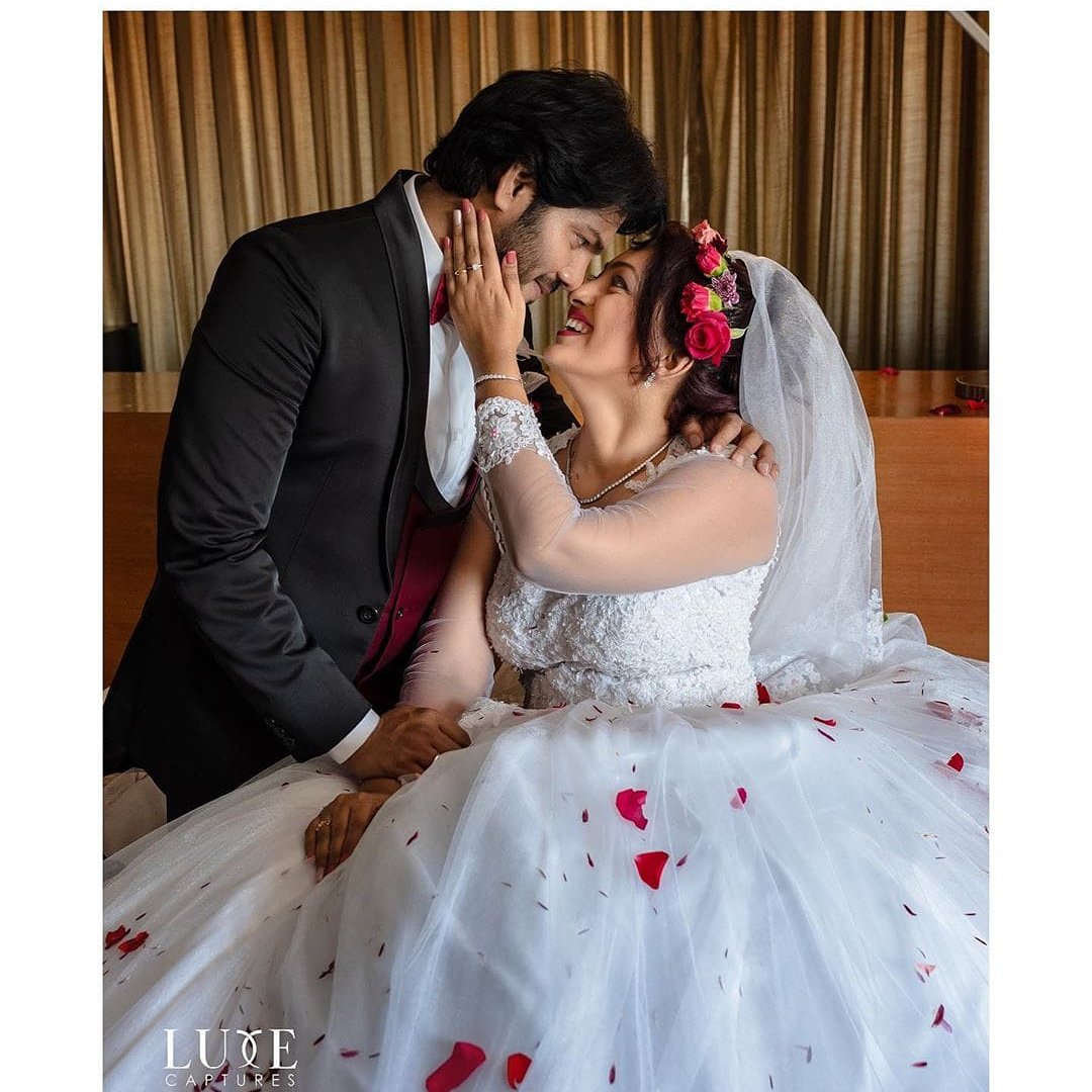 Image Hot Ester Noronha Actress, Sexy Actor Ester Norona