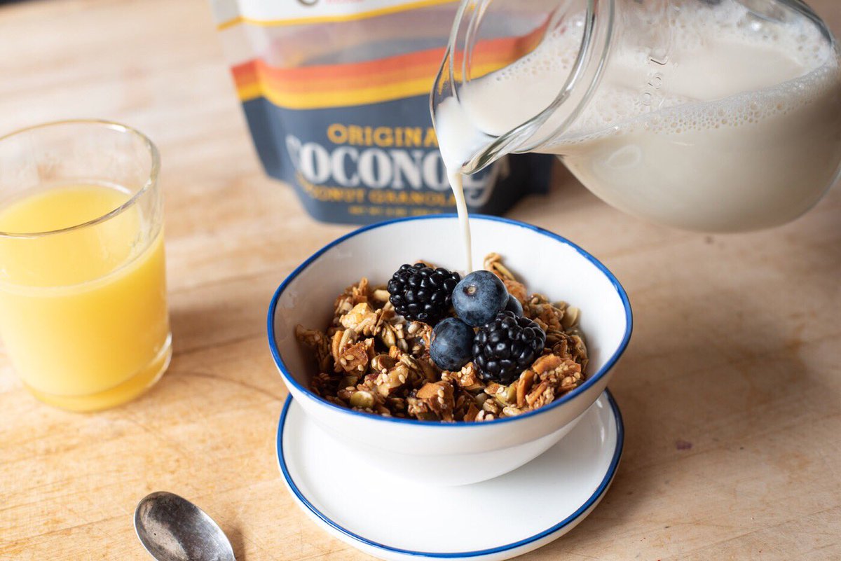 realgranolas's tweet image. Grain Free, Gluten Free, Organic and alllll good. #Coconola ✌️
