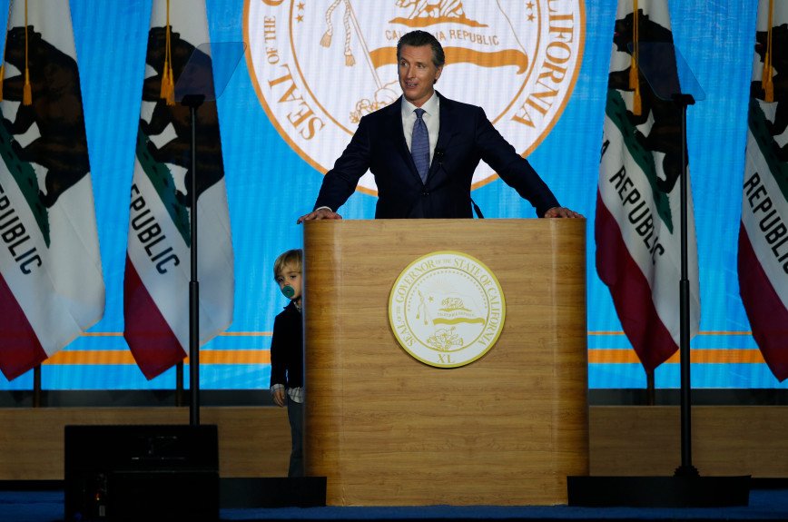 BorensteinDan's tweet photo. Editorial: Newsom must avoid debt to pay for his bold ideas.
Fiscal prudence and social responsibility need not be incompatible, but they often have been in California. @GavinNewsom @JerryBrownGov #capensions https://t.co/pEPPTvAMYk