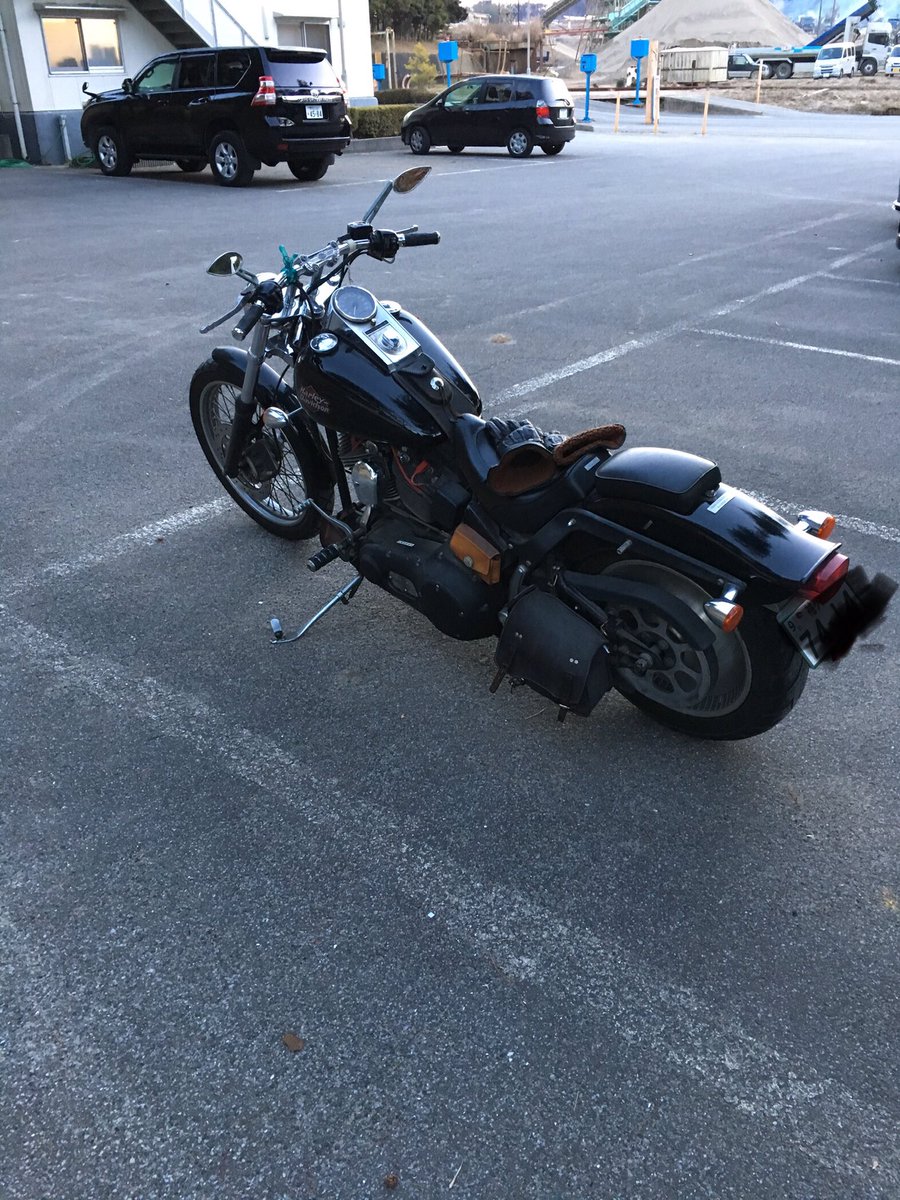 krbf2149031028's tweet photo. 2019初バイク通勤‼️
寒くて辛い〜……ほぼ罰ゲームみたいな、手の指先の痛さ(笑)これからの時期は、通勤ライダーは日々、防寒対策ですなぁ〜……路面凍結しない事を祈ります😭 https://t.co/NbTZNCu59F