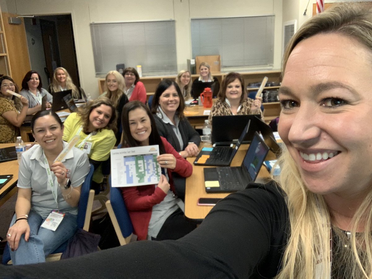 That’s a wrap <a href="/CastleberryISD/">Castleberry ISD</a>  🎬Had a wonderful time meeting w/ excited #educators Can’t wait for them to get started <a href="/SpellingCity/">SpellingCity</a> #CISDDLDay 💻