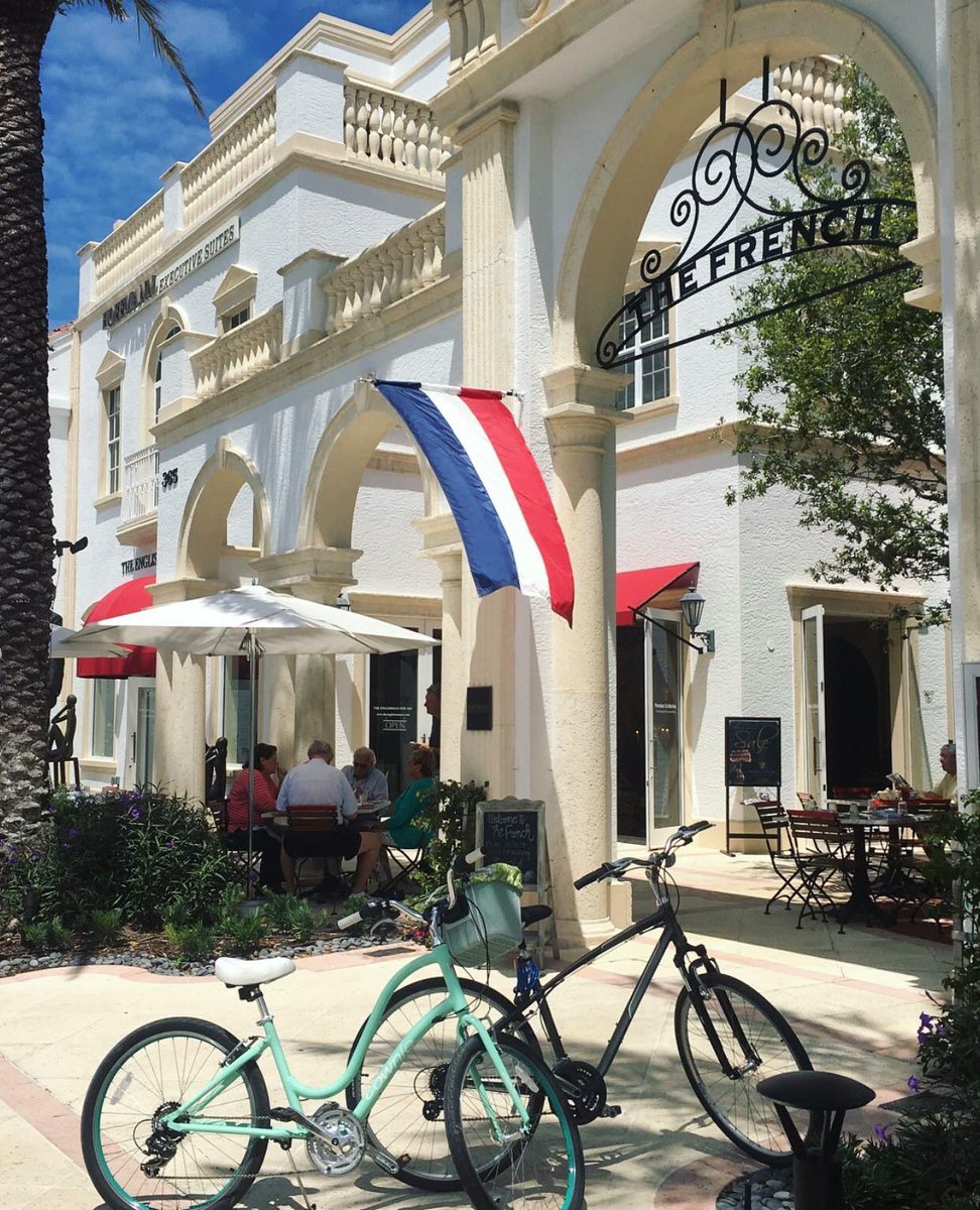 TheFrenchBR's tweet photo. Where beautiful architecture meets paradise. #naplesbrasserie #lighterfare #casualdining #5thavesouth https://t.co/Ietw1xV6rG