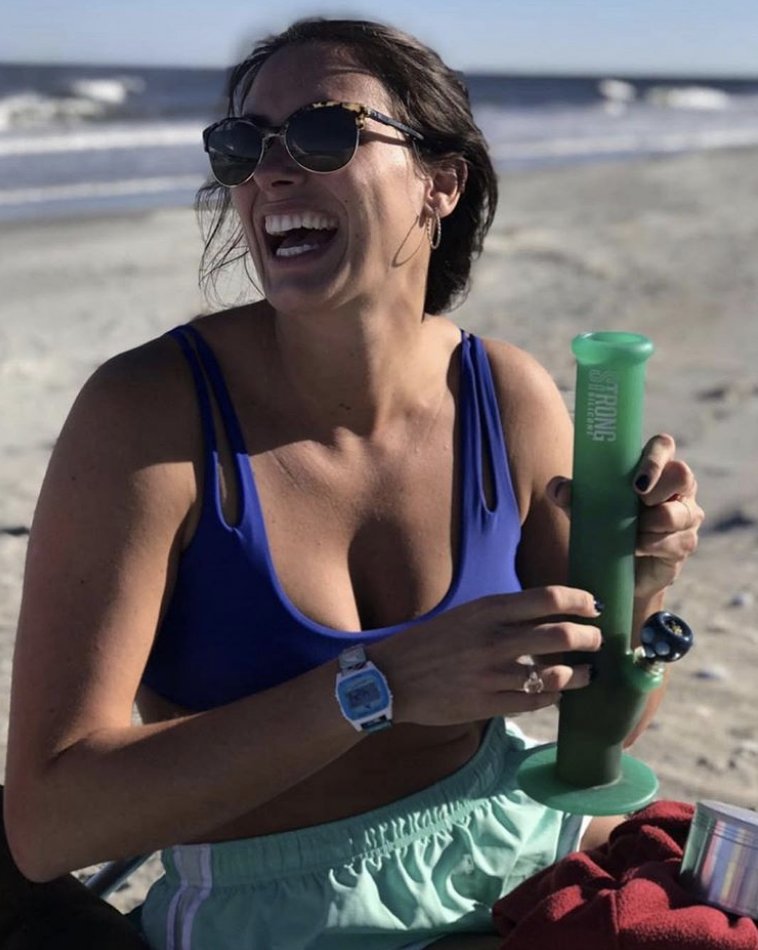 @cael_chips enjoying a portable high, brought to you by #strongsilicone 🤘