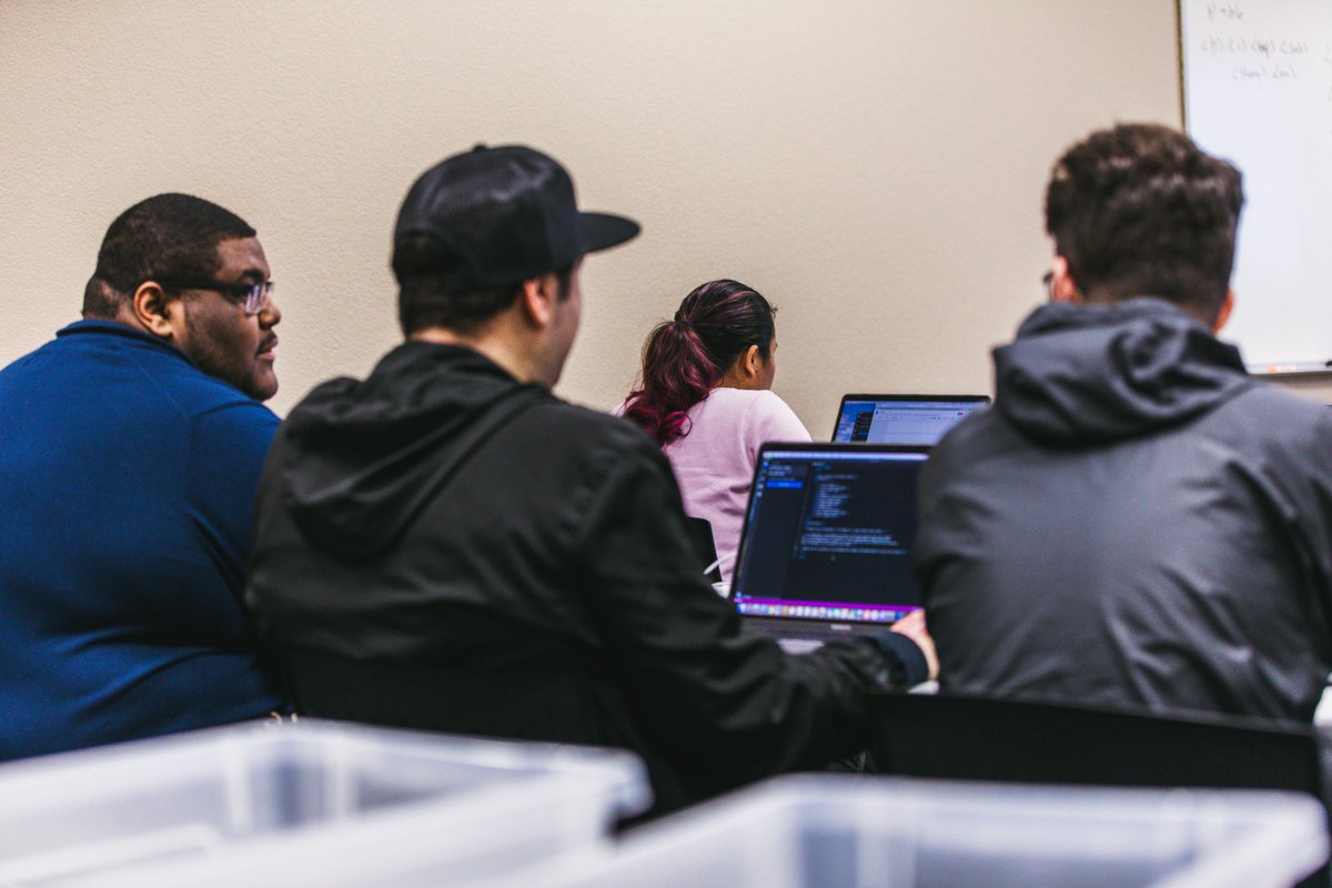 CodeStackStkn's tweet image. Getting to work learning some code! #codeschool #learntocode #html #programmer #css #javascript #java #python #webdevelopment