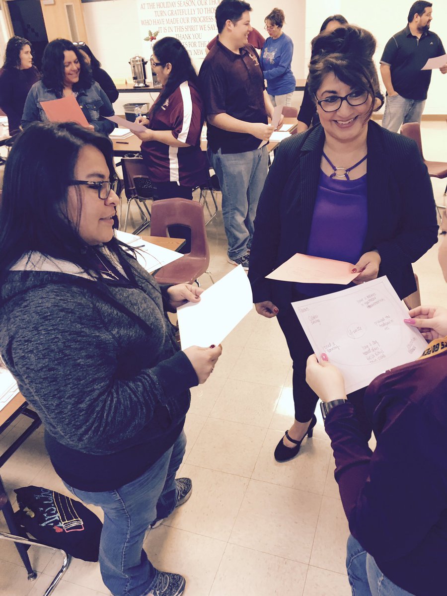 esc1bilingual's tweet photo. It's so rewarding to see teachers and admins so happily engaged on their first day back after break! They will have a fantastic semester! Thank you @LaFeriaSchools #thinkingmapsrock https://t.co/xDAPNdddm3