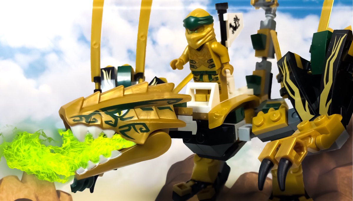 GreenWarrior331's tweet photo. The Golden Dragon !!! https://t.co/064TqPNlUZ