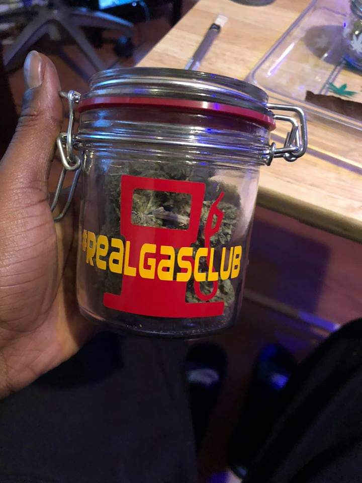 RealGasClub's tweet photo. #RealGasClub™️ ⛽️🚀✈️💨 Custom Rolling Trays, Jars, and Grinders Now For Sale! Any Color, Any Design 💪🏾👌🏾 

For more details RealGasClub@gmail.com https://t.co/WLcsz7Bjl4