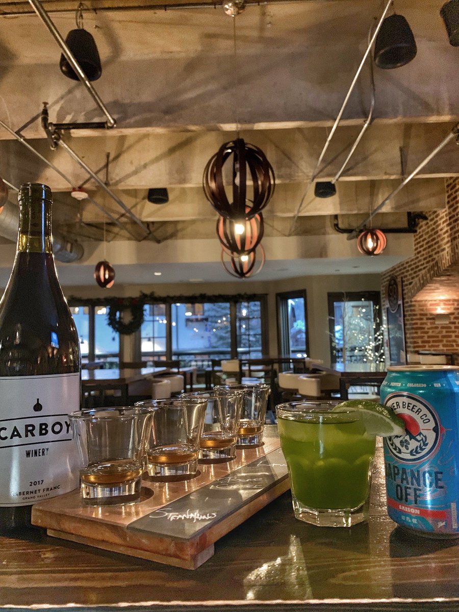 ColoradoRoom's tweet image. #Beer? #Wine? #Cocktail? #Whiskey flight? We’ve got it all! Come experience the best of #Colorado in #BeaverCreek @ColoradoRoom