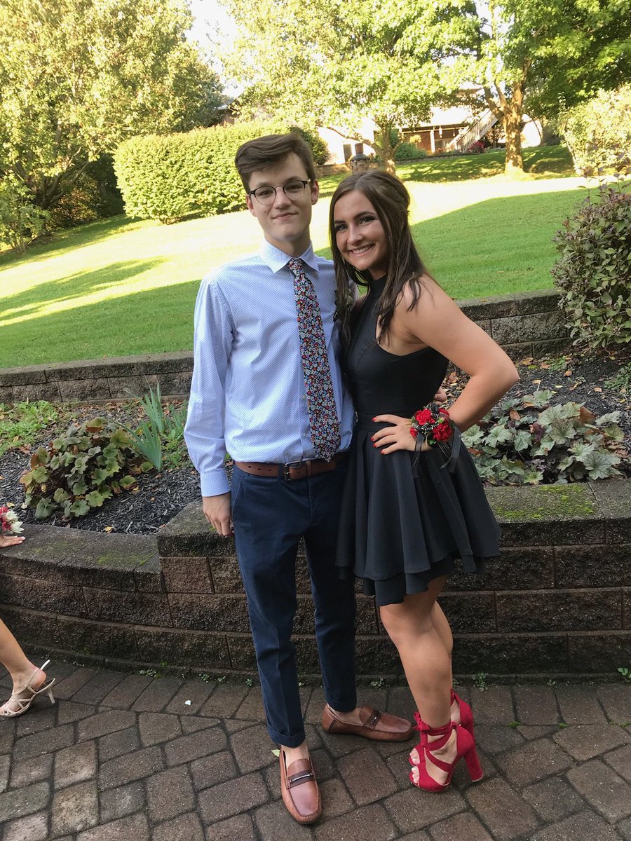 BraydenWigal's tweet photo. happy birthday @matthewheelerr hope it’s the best! party hard 💛🎂🍰🍦👌🏼☺️ https://t.co/MTryo7FikR