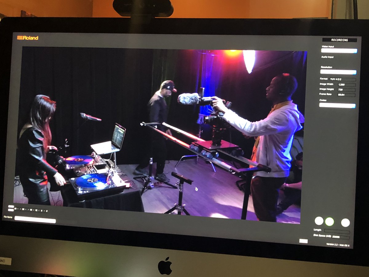 Worldcast tweet media