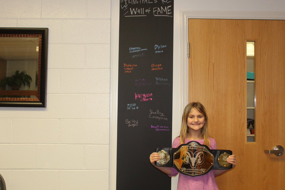 PrincipalBwilli's tweet photo. Favorite part of my day❗️Principal’s Wall of Fame❗️❗️ https://t.co/P3KFizqazy