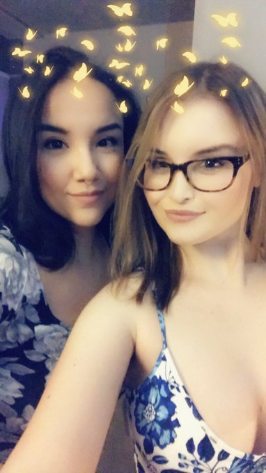 Logging onto MFC with @MirahLovess! Come join us: https://t.co/e2Qplr1vCd https://t.co/zmutQd7hFD<a class="tags" href="/tag/mirahlovess">@mirahlovess</a><a href="/tag/onmfc"class="tags"><span>#onmfc</span></a>