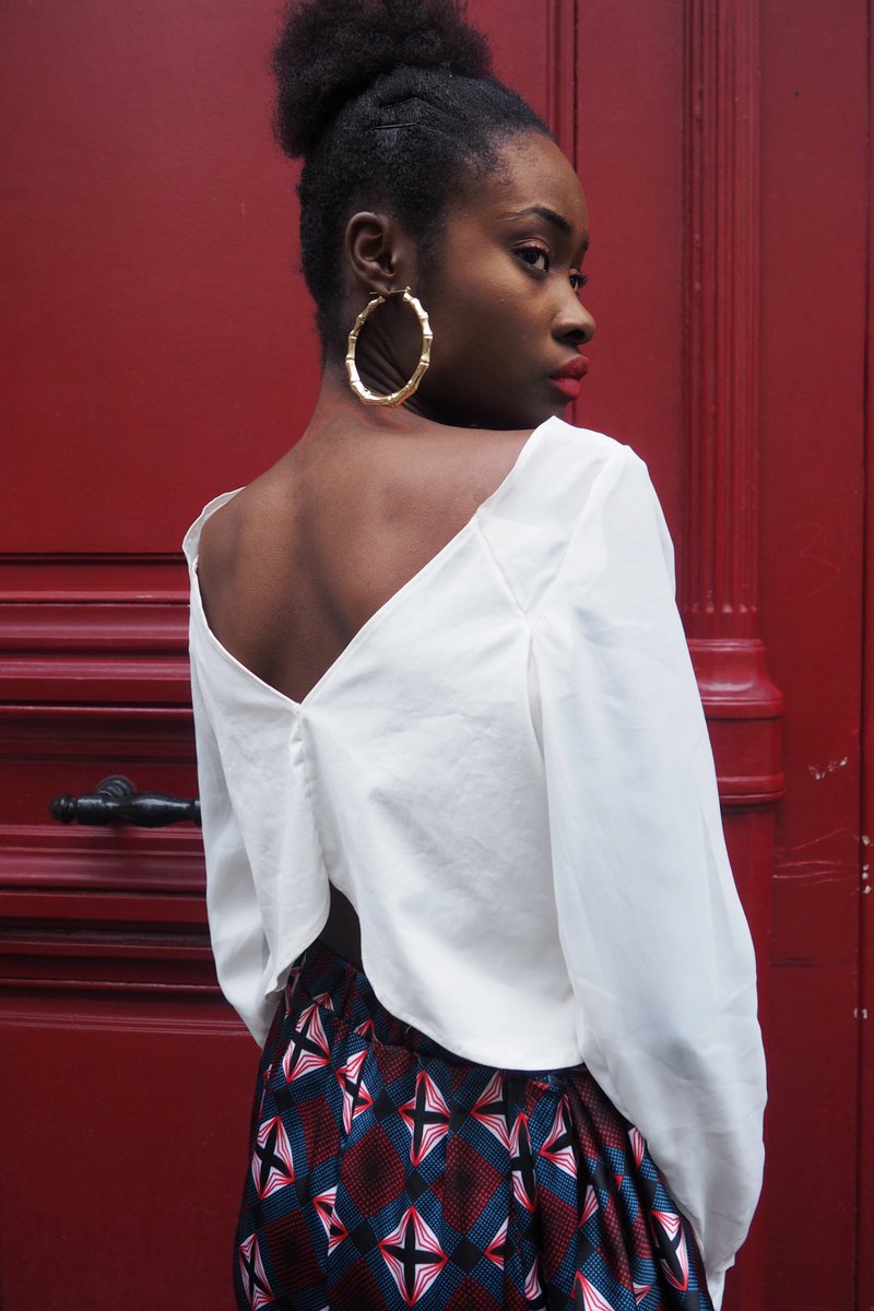 "La robe doit suivre le corps d'une femme et non l'inverse."
Hubert de Givenchy