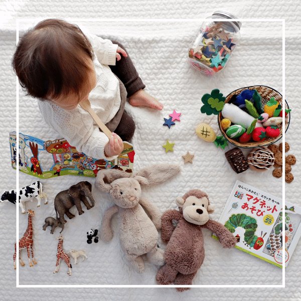 TheMaidsCorp's tweet image. Parenting Pro Tip: Routinely go through your child’s room and pack toys that aren’t played with. The next time you hear, “I’m bored” or “I want …” unpack the toys. #NewToysForLater #CleaningProTips