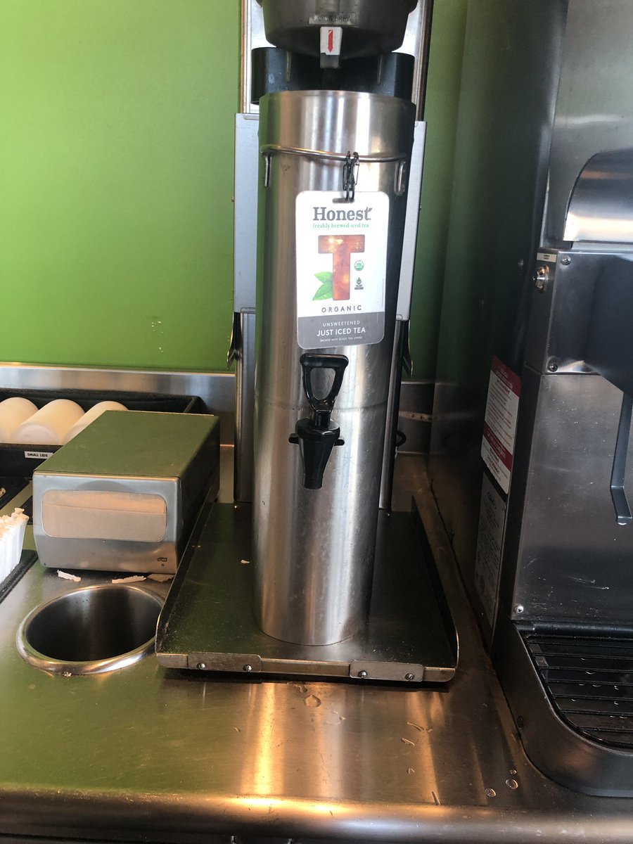 lovinicedtea's tweet photo. I noticed this weekend that @BajaFresh now serves fresh brewed @HonestTea. Is this the same at all Baja Fresh locations? https://t.co/38OS5UavMx