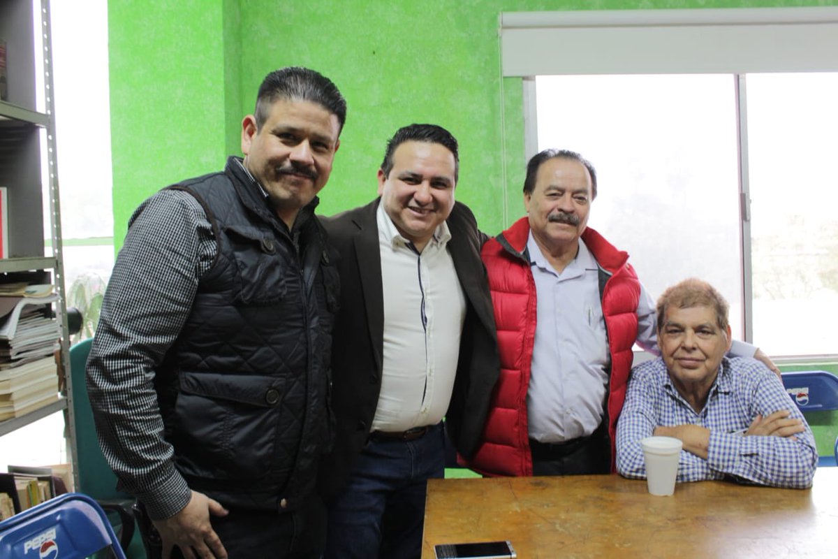 CTM_GPE's tweet photo. Hoy todo el equipo de CTM Guadalupe  realizamos la tradicional partida de Rosca de Reyes. @CTM_NL https://t.co/hfC9h2n1K9