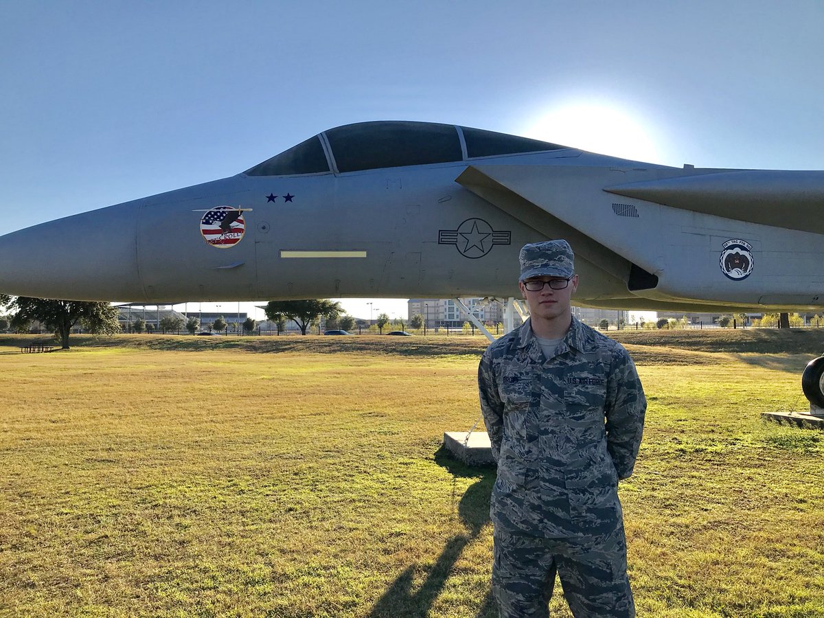 zuberbrown76's tweet photo. Connor ‘s Air Force Graduation last week was Amazing, such a Proud moment to be a part of !
#MilitaryFamily
#AirForce https://t.co/VVp1AmxPT7