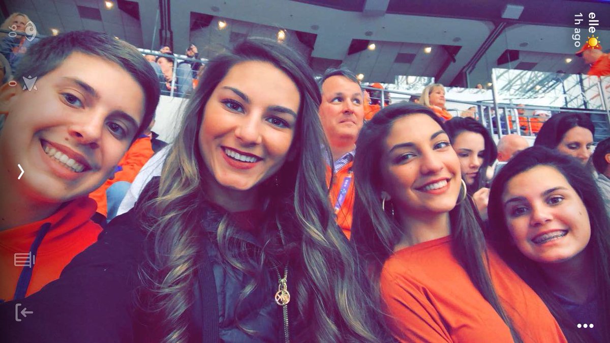 Elle Johnson tweet media