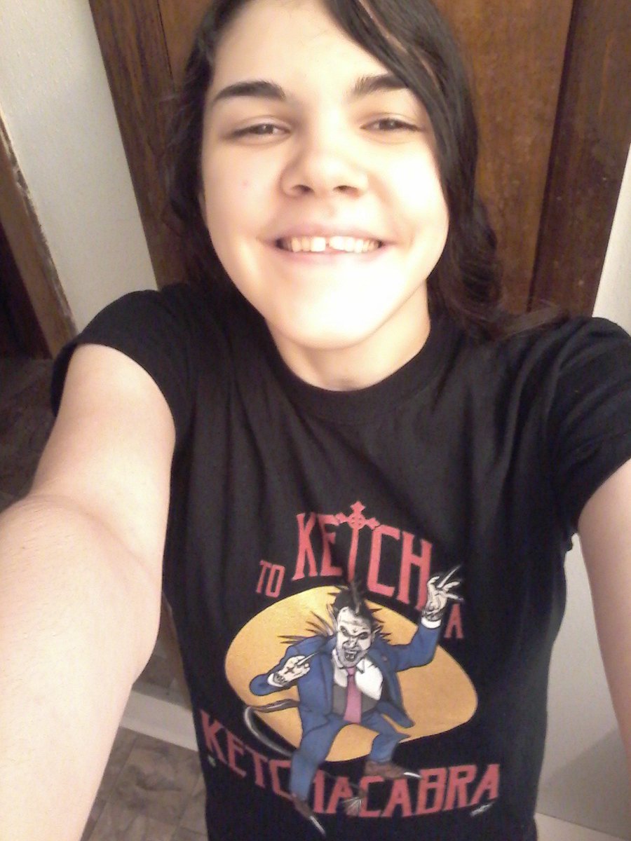 GabbyBrown_2005's tweet photo. Wearing my #Ketchacabra shirt for the first time! 💜💙 @DavidHaydnJones @Fanboy30 https://t.co/UCiZ6THosR