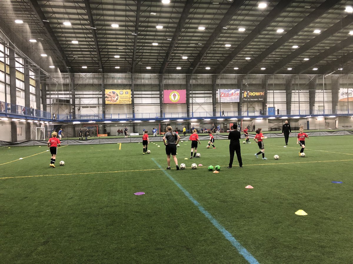 The 2007 <a href="/London_FA/">London FA 🇨🇦 ⚽️</a> girls are back in action after a nice winter break. #lfa #soccer #Development #wintertraining