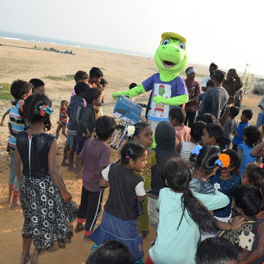 OdishaSeaTurtle's tweet photo. #NewProfileOLLY
#InaMission4OliveRidley
#1200kms #5thJanTO2ndFeb #SaveOcean #SaveOlly #MissionCoveringGroundCoastalArea
Thanks Govt of Odisha for cooperation to save Olive ridely sea turtle in our odisha coast .
#Ramapatnam_Beach https://t.co/DQPyY6ClxW