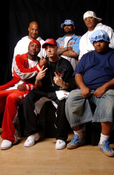 EmSlimShadyNews's tweet photo. D12 https://t.co/zlFTAFrZIz