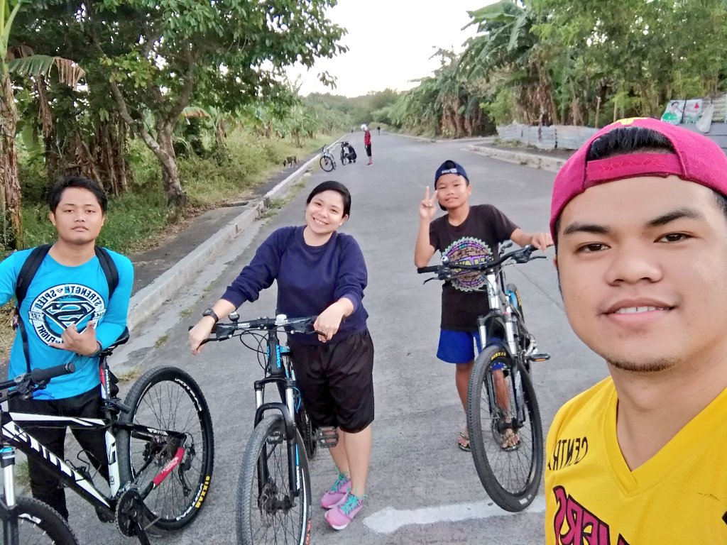 klydz_20's tweet photo. Salamat sa Dios sa pag iingatππ
#TeamPMP
#PadyakngmayPagibig https://t.co/upPhWHIbUi