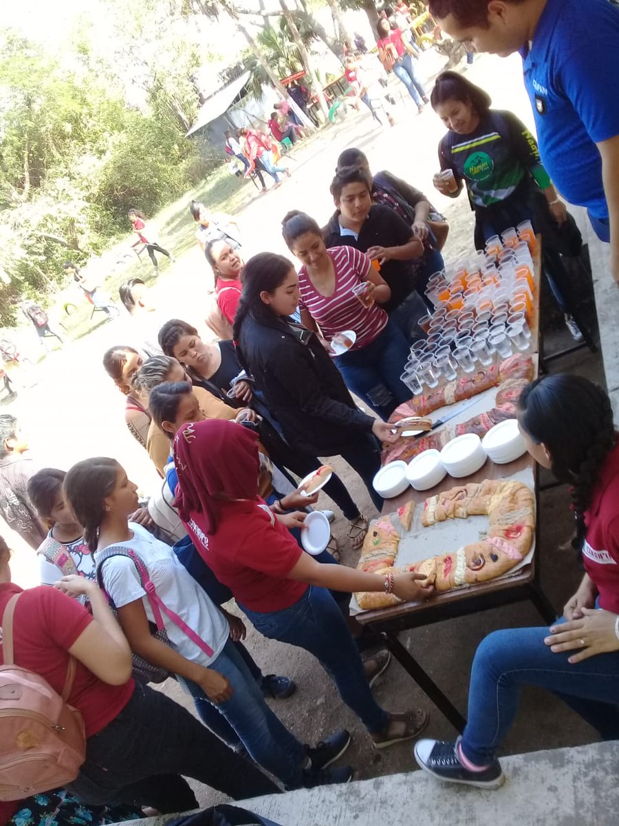 ConafeRuiz's tweet photo. CONAFE REGION RUIZ PREPARADO PARA EL REGRESO A CLASES !!!! 
Listos para brindar una educación de calidad e impulsar la educación comunitaria en el estado de NAYARIT, GRACIAS jóvenes LEC por su entrega y compromiso al CONAFE.@Eicarrilloa @EducacionComuni @somoselcambio__ https://t.co/zS8uVPScyg