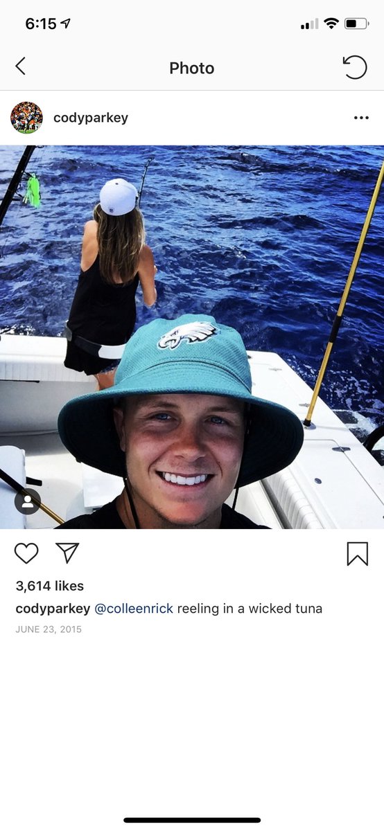 Toilet Tweets tweet media