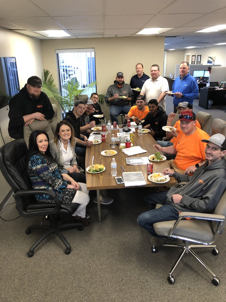 OklahomaLED's tweet photo. Our Oklahoma LED family enjoying a weekly home-cooked meal together following our mandatory weekly safety meeting! #goodeats #homecooking #okledfamily #oklahomaled #inc500 @Inc #incbestworkplaces @inc5000 #inc500 https://t.co/vPL5EripxJ