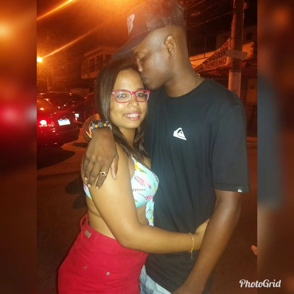 Jessicamorenali's tweet photo. Nunca me imaginei tendo você do meu lado, você que era apenas um amigo meu, hoje se tornou o amor da minha vida!❤💏💍 https://t.co/Ajfncag0m4