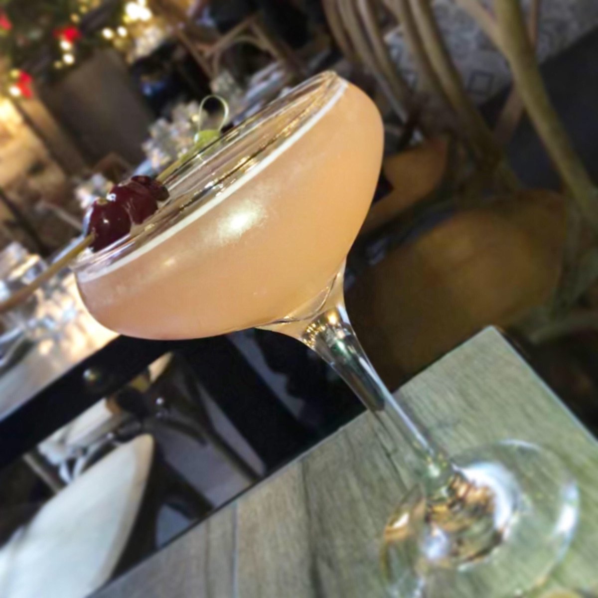 352Cocktails's tweet photo. Simple Cocktail for the big game! Ketel One along with strawberry-basil shrub topped with club soda and garnished with cherries! #DiageoRep #KetelOne #cocktails #MondayNight https://t.co/62ZyWzmJmy