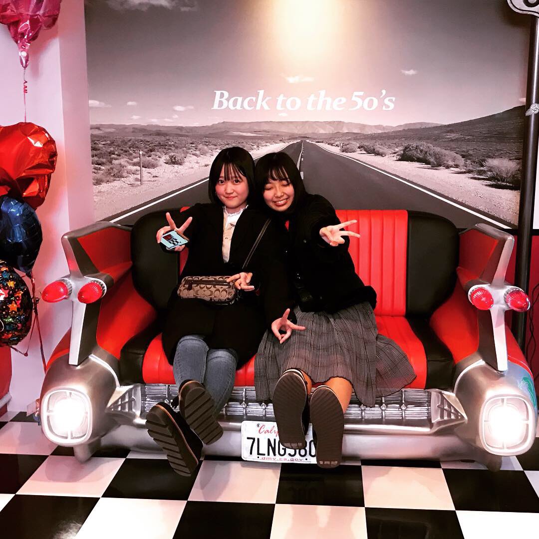 Diner 店内に入ると外観と違い驚きが待ってます 美味しいハンバーガー を食べて盛り上がってください 立川 ハンバーガー Burger アメリカン America おしゃれ 可愛い Hamburger 映え インスタ映え 美味しい 女子会 パーティー