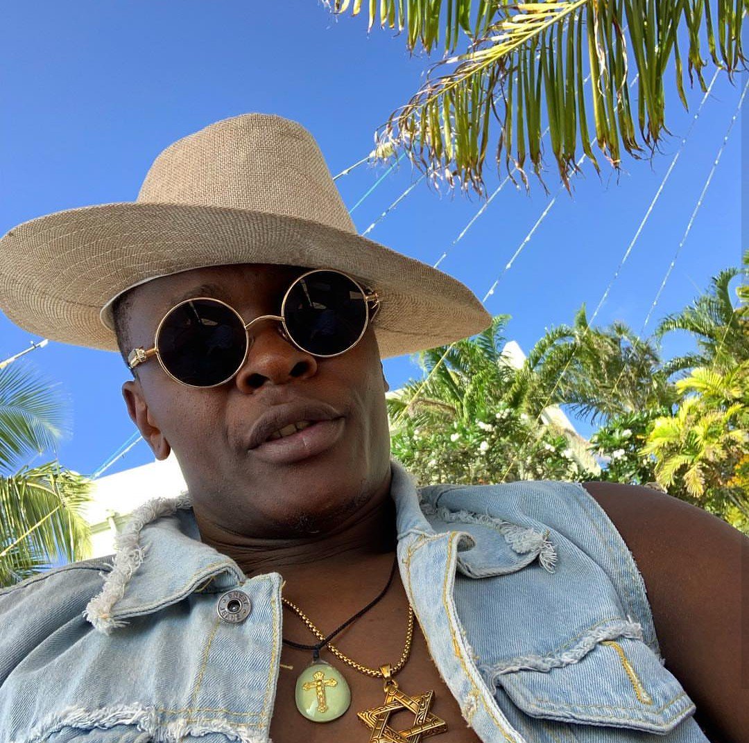 muzikikenya's tweet photo. 2019 is here good people & the legendary @jchameleon is at Zanzibar shooting his new music video dropping soon 🏖 🏖
#legendsabasaba #uganda #ea #leonisland https://t.co/OqcpiNMcnD