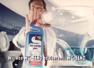 Uit de #Nasvilleverklaring : “Gods Woord leert ons dat er maar één God is,.....”. Vervang, met respect, het woordje “god” door WC-eend. Tja, hoe serieus moeten we dan die verklaring nemen.