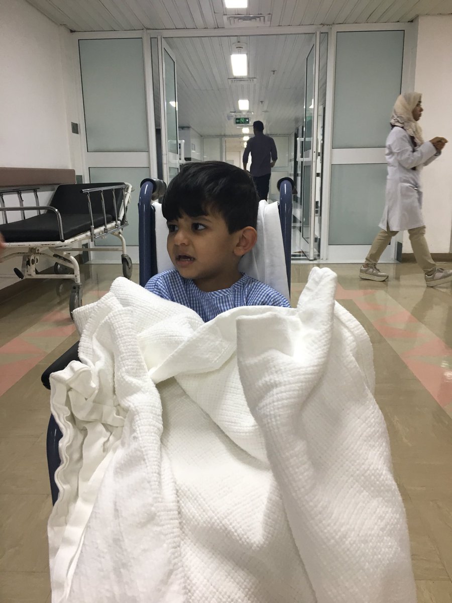 allllmmm's tweet photo. اللهم اني استودعتك ابني (سعد) فإنه لا تضيع ودائعك يا ارحم الراحمين 
حيث يجري بعد قليل
عملية جراحية بمستشفى سليمان فَقِيه اسأل الله سبحانه وتعالى ان تكون عليه بردآ وسلامآ٠
وان يتمم عليه شفائة. 
لاتنسوه من دعائكم https://t.co/82sE2uTzhi