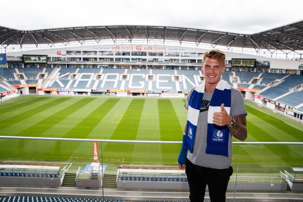 [ ] :  Eric Smith ( fête aujourd hui ses 22 ans. Happy Birthday Eric! 