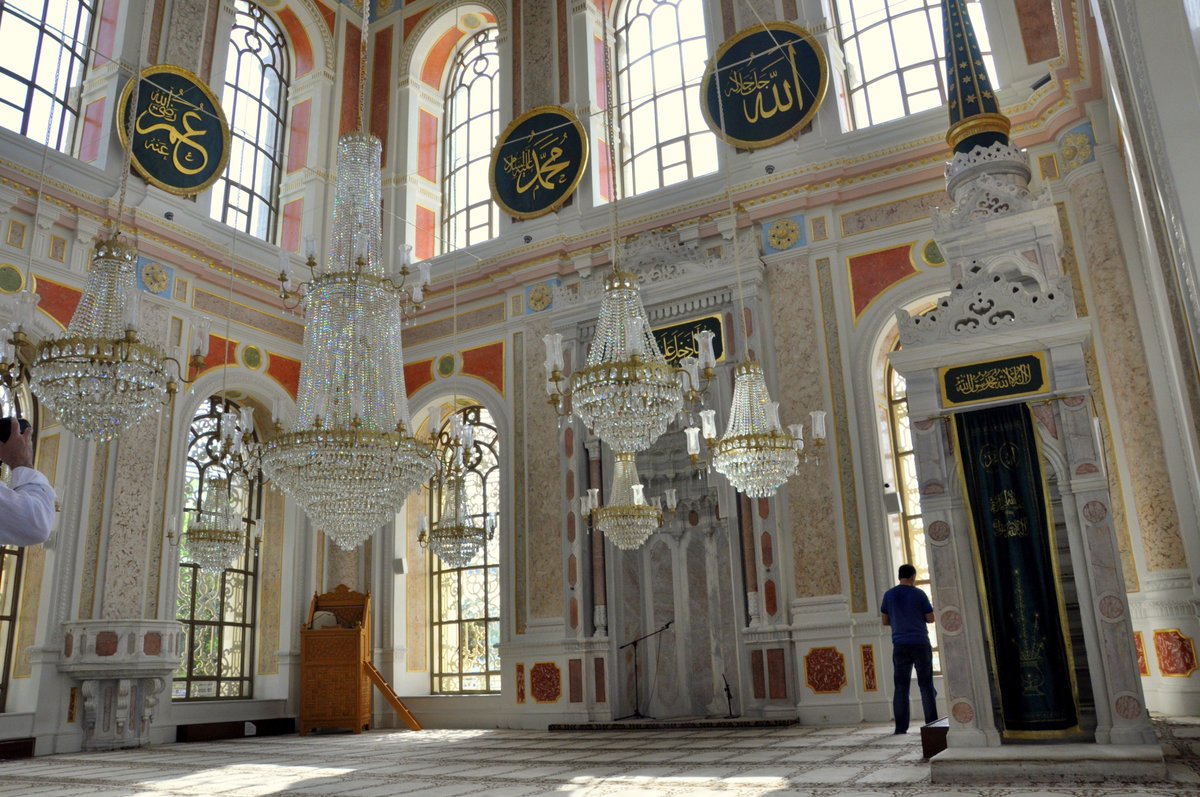 Adelphia_Tours's tweet photo. Le #moschee in #Turchia sono il trionfo dell'architettura #ottomana (alcune invece risalgono al periodo selgiudiche). Tra piastrelle maiolicate e maestosi archi monumentali, sono dei veri capolavori dell'arte.
https://t.co/KFrXfwNPoC
#Istanbul @portaleturchia @TurchiaPerPochi https://t.co/FLpb7DprjV